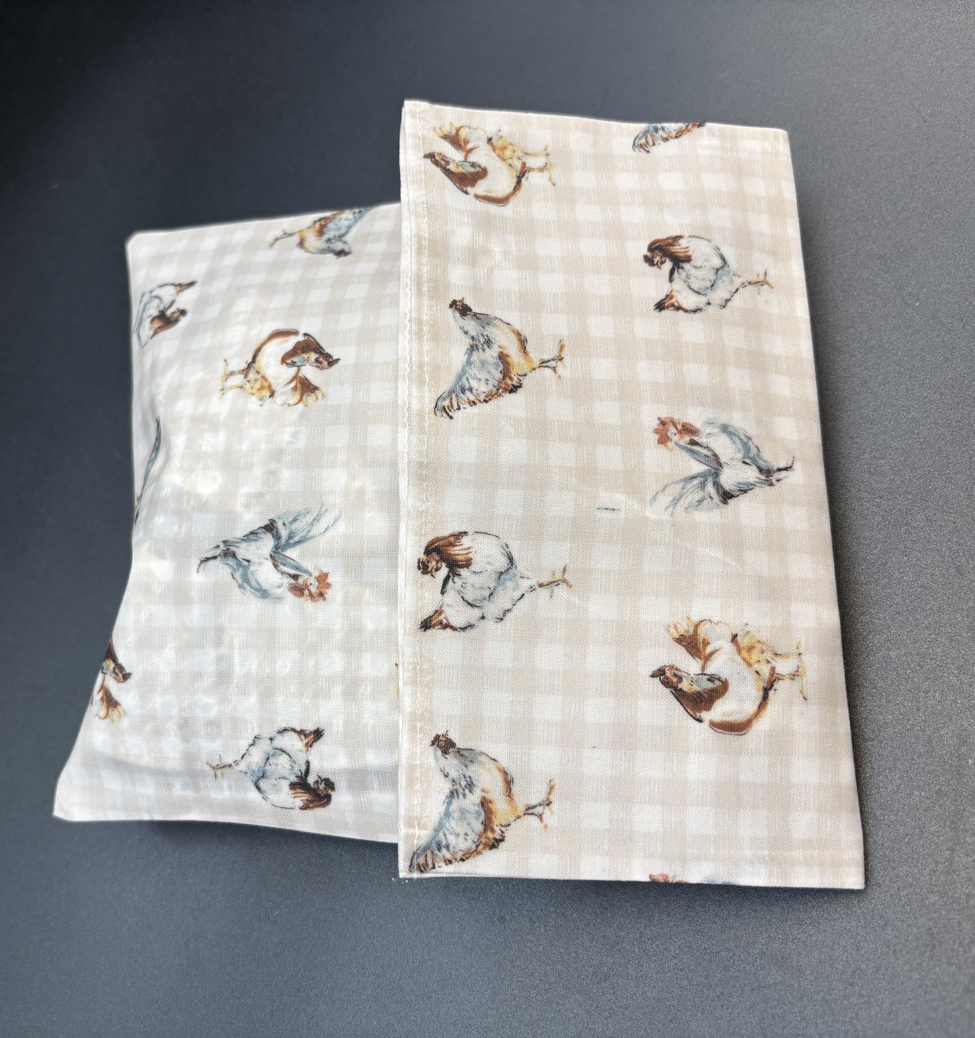 Chicken On Gingham Bees Waxed Snack Bag