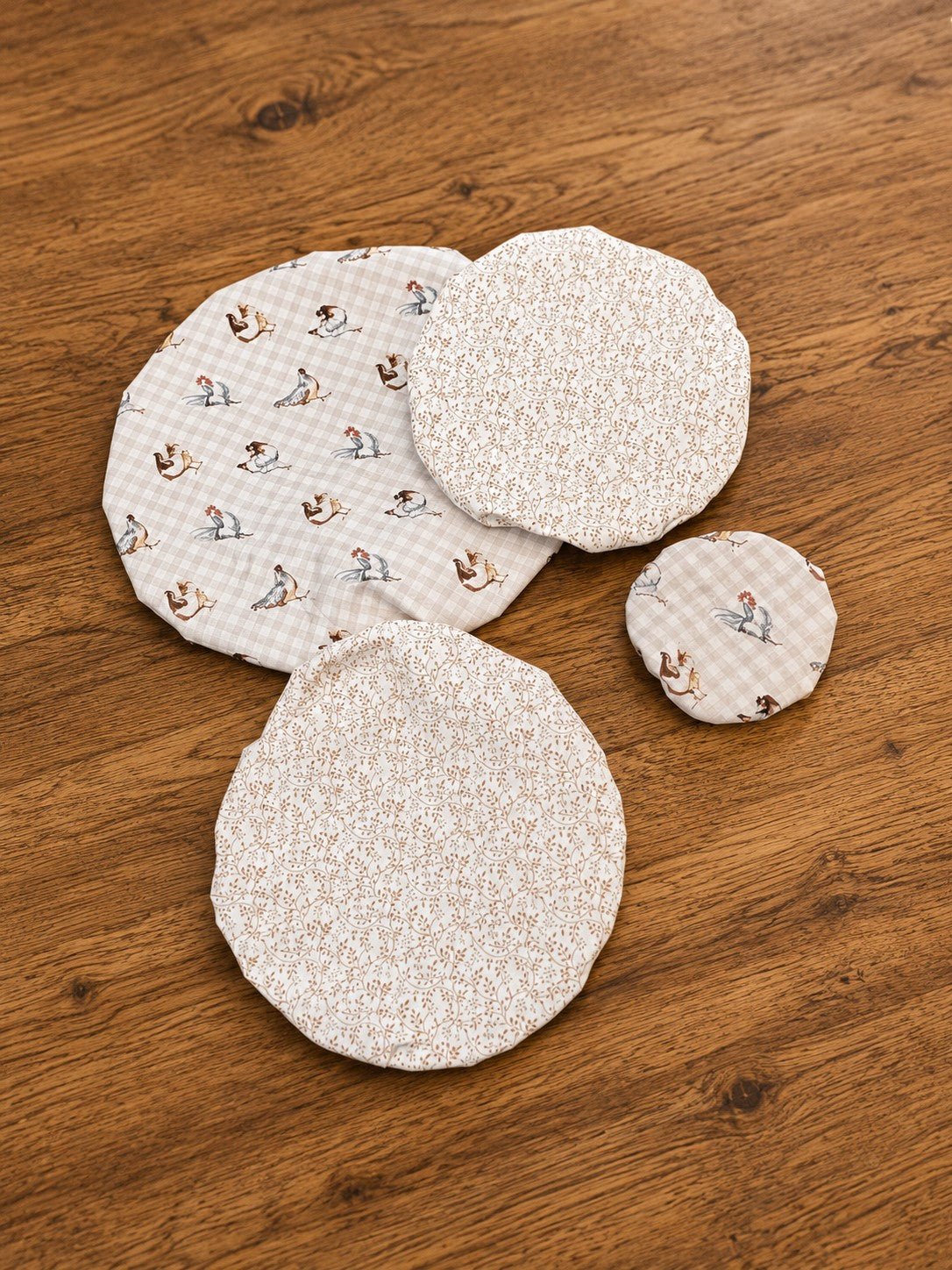Chicken on Gingham / Tan Vine Reversible Bowl Cover Set