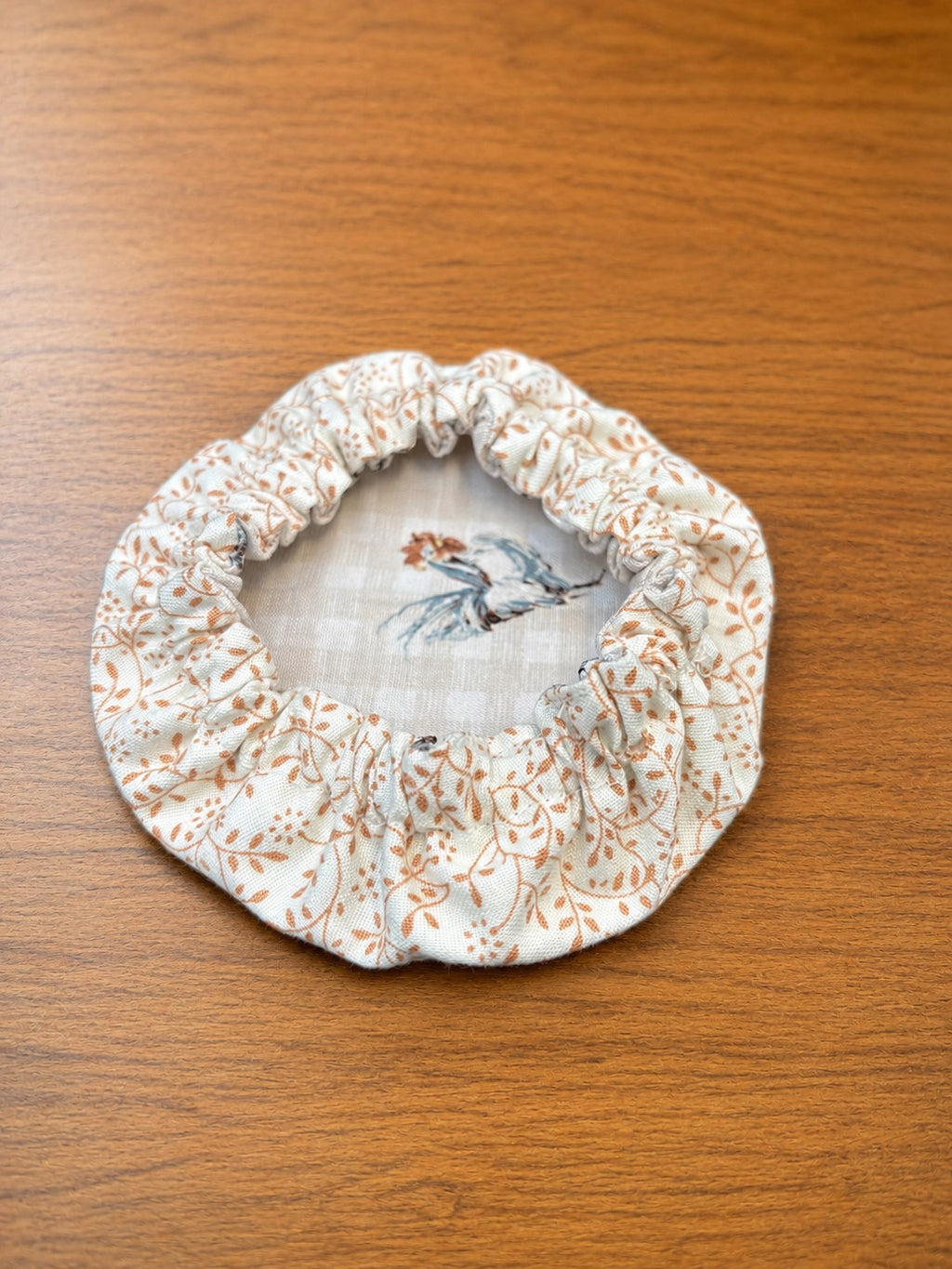 Chicken On Gingham / Tan Vine Reversable Jar Covers