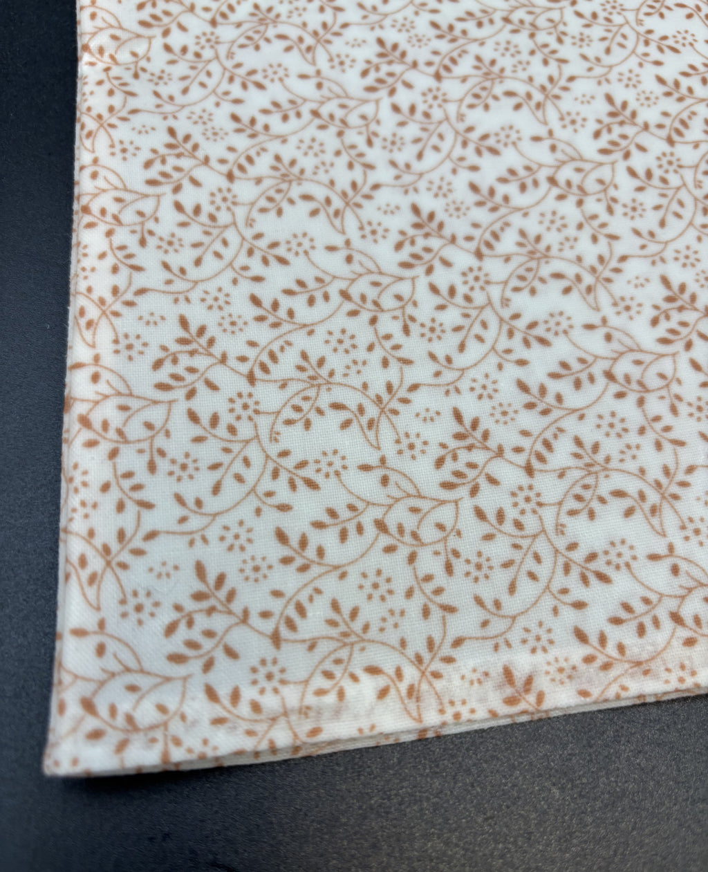Tan Vine Bees Waxed Snack Bag