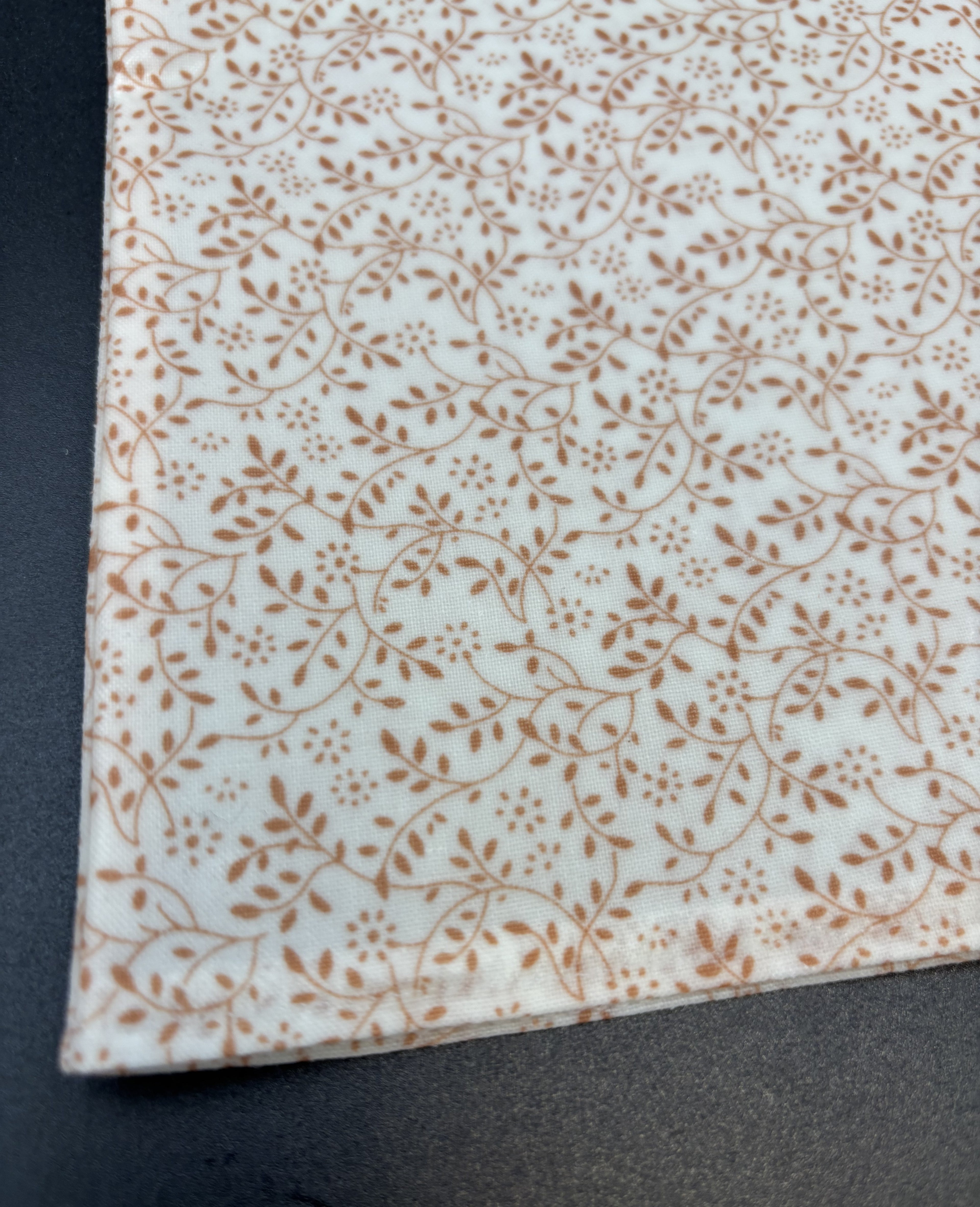 Tan Vine Bees Waxed Snack Bag