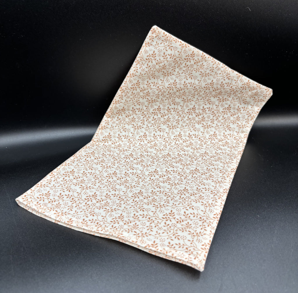 Tan Vine Bees Waxed Snack Bag